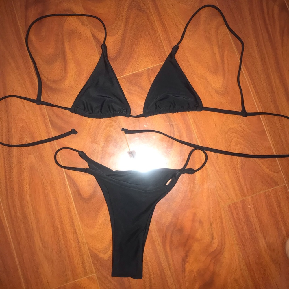 Bralette thongs string triangle bikini set